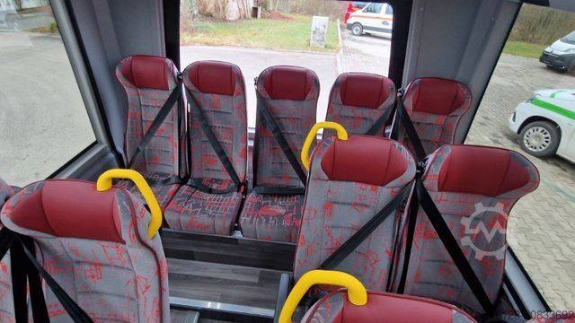 Minibus MERCEDES-BENZ 30 Sitzer Schul- Transferbus 519 Lagerfahrzeug