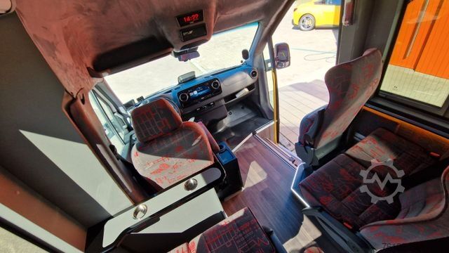 Minibus MERCEDES-BENZ 30 Sitzer Schul- Transferbus 519 Lagerfahrzeug