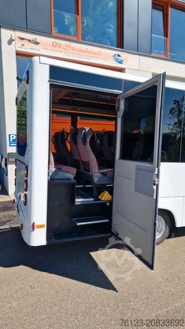 Minibus MERCEDES-BENZ 30 Sitzer Schul- Transferbus 519 Lagerfahrzeug