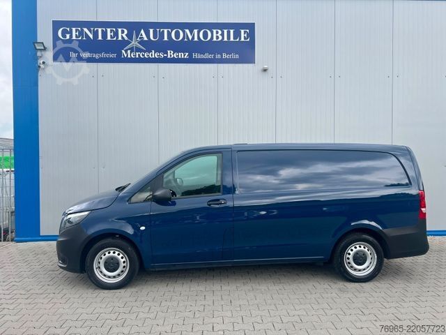 Panelová dodávka MERCEDES-BENZ Vito 114 LANG KLIMA TEMPOMAT SCHRÄNKE/REGALE AHK