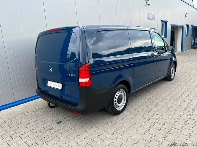 Panelová dodávka MERCEDES-BENZ Vito 114 LANG KLIMA TEMPOMAT SCHRÄNKE/REGALE AHK