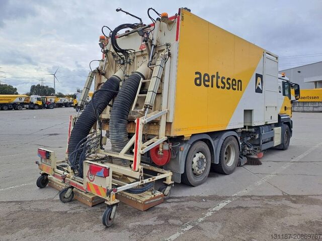 Veegmachine MAN TGS26.360 6x2 BekkerLaGram SV