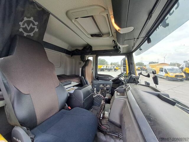 Veegmachine MAN TGS26.360 6x2 BekkerLaGram SV