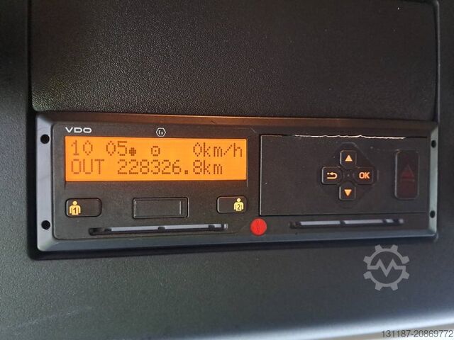 Zware belasting Mercedes-Benz 4158LS 8x4 + Euro Mega 1+4 (Low hour readings)