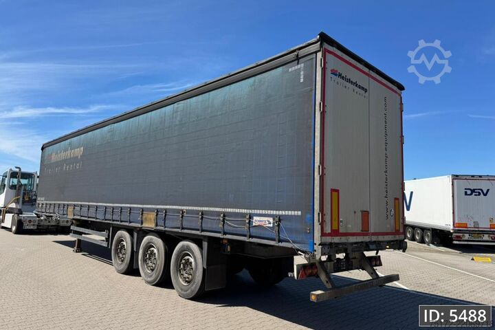 Przesuwne plandeki Schmitz Cargobull SCB*S3T / Disk brakes / Huckepack