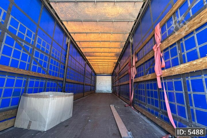 Przesuwne plandeki Schmitz Cargobull SCB*S3T / Disk brakes / Huckepack