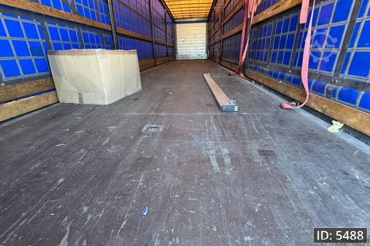 Przesuwne plandeki Schmitz Cargobull SCB*S3T / Disk brakes / Huckepack