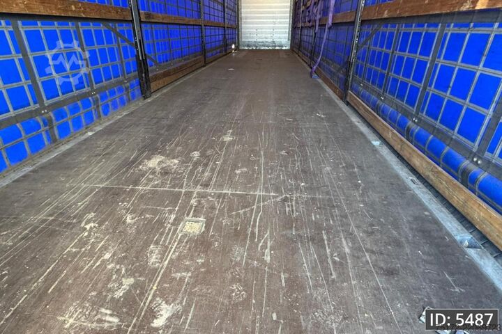 Przesuwne plandeki Schmitz Cargobull SCB*S3T / Disk brakes / Huckepack