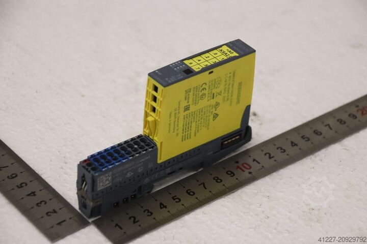 Digitální výstup Siemens 6ES7 136-6DB00-0CA0