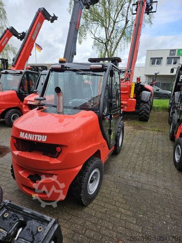 Gaffeltruck för alla typer av terrängkörning Manitou MSI35