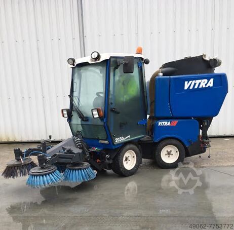 Spazzatrice a vuoto Iseki Vitra 2030