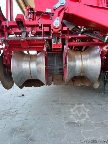 Macchina agricola  SE260