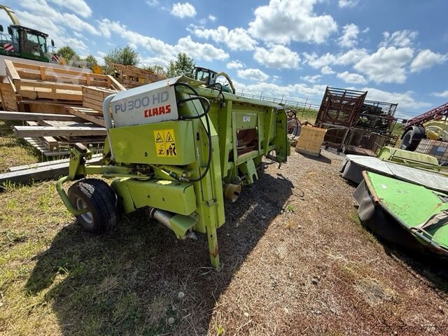 Zemědělský stroj  PU300HD