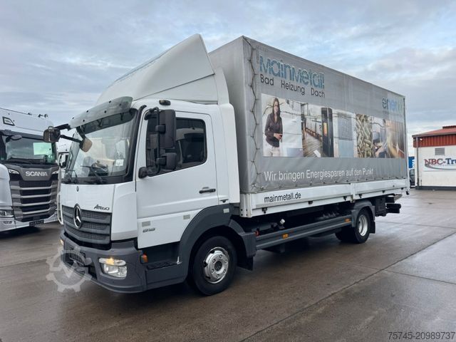 Gardinsidad skåpbil MERCEDES-BENZ ATEGO 818 * MOTORBREMSE * LBW BÄR 1t * KAMERA *