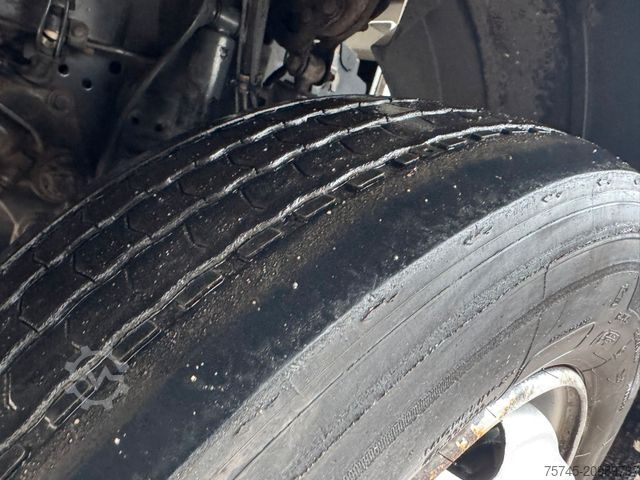 Gardinsidad skåpbil MERCEDES-BENZ ATEGO 818 * MOTORBREMSE * LBW BÄR 1t * KAMERA *