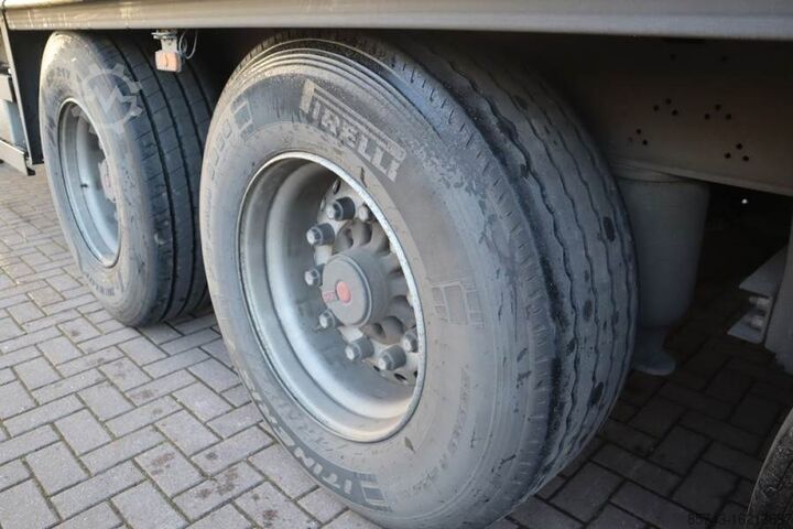 Curtain sided Schmitz CARG SCB3ST CoC Documents, TuV Loading Certificate