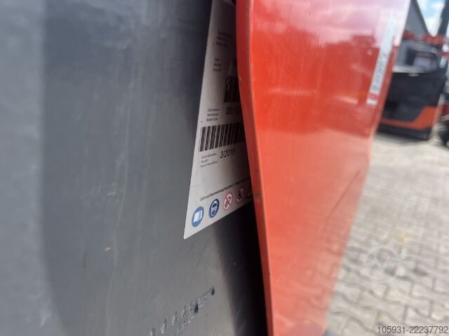 Reach Truck Linde R20-01