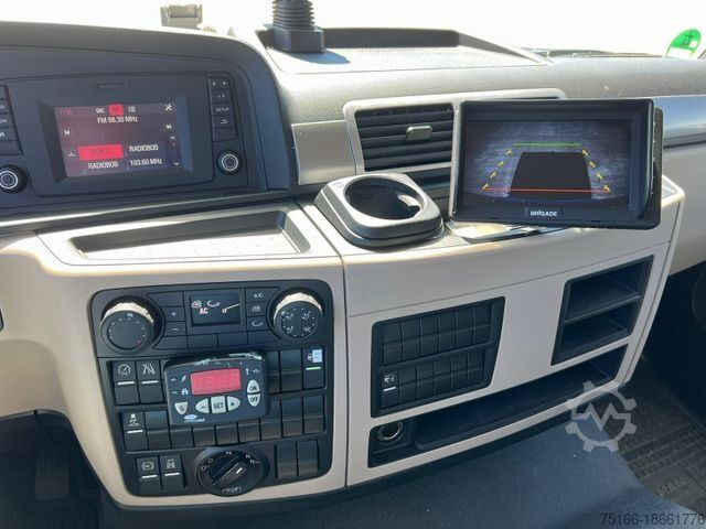 Hűtős teherautó MAN TGM 15.250 BL FLEISCH-Kühlkoffer*Rohrbahnen