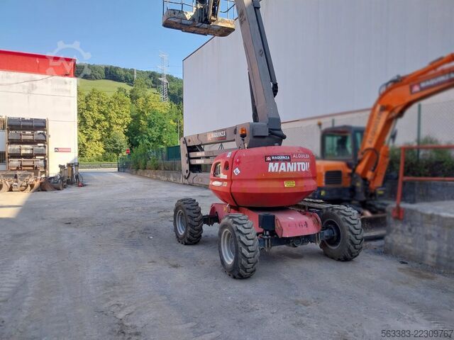 Knikarmhoogwerker Manitou 180ATJ