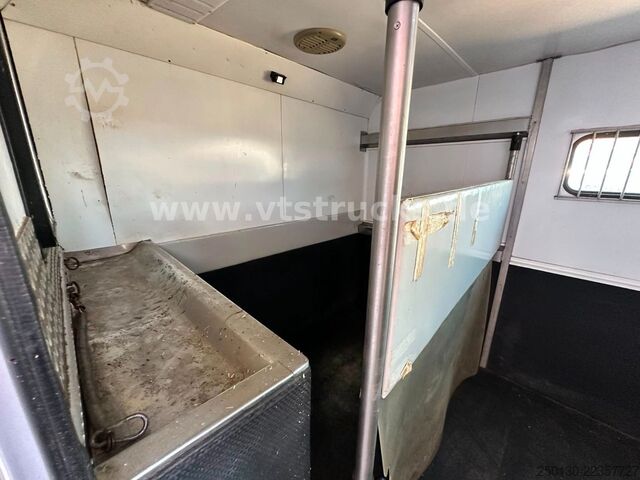 Kreaturvogn MERCEDES-BENZ Atego 1218L Pferdetransporter + Gimmel Anh.