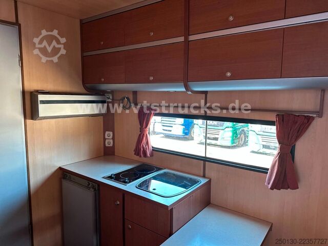 Kreaturvogn MERCEDES-BENZ Atego 1218L Pferdetransporter + Gimmel Anh.