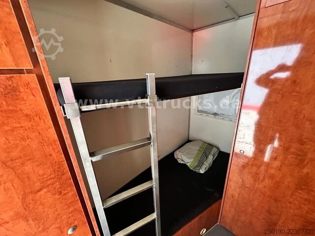 Kreaturvogn MERCEDES-BENZ Atego 1218L Pferdetransporter + Gimmel Anh.