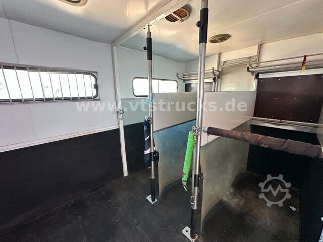 Kreaturvogn MERCEDES-BENZ Atego 1218L Pferdetransporter mit Wohnabteil