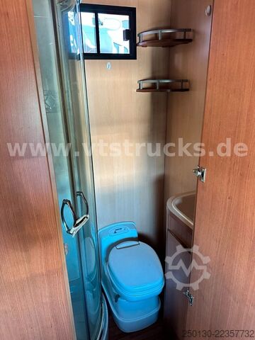 Kreaturvogn MERCEDES-BENZ Atego 1218L Pferdetransporter mit Wohnabteil