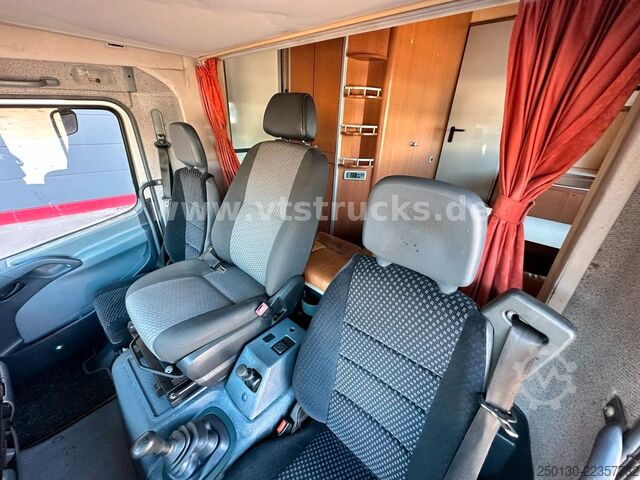 Kreaturvogn MERCEDES-BENZ Atego 1218L Pferdetransporter mit Wohnabteil