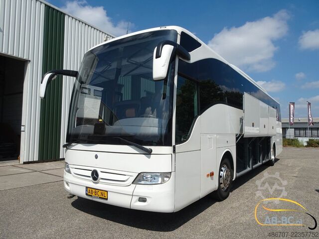 Autobus granturismo MERCEDES-BENZ Tourismo RHD-M/2A 57 Sitze EURO 6