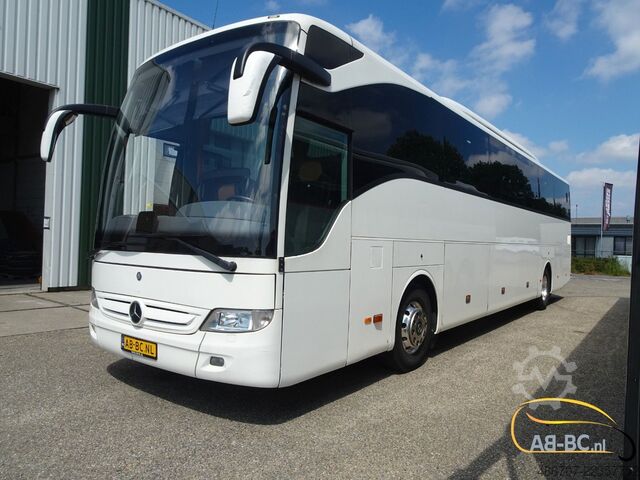 Autobus granturismo MERCEDES-BENZ Tourismo RHD-M/2A 57 Sitze EURO 6
