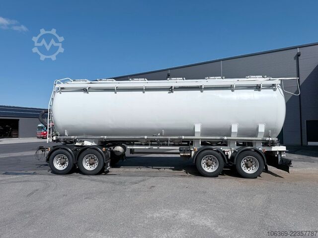 Siloanhænger  HMK Bilcon 30 t. 42 m3 Silo tank 6 Compartment