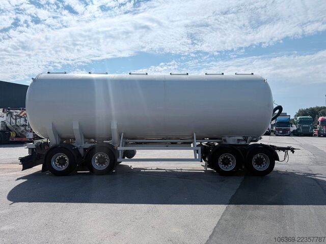 Siloanhænger  HMK Bilcon 30 t. 42 m3 Silo tank 6 Compartment