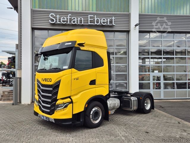 Tractor estándar IVECO X-Way AS440X58T/FP ON 4x2 Hydraulik Mirror-Cams