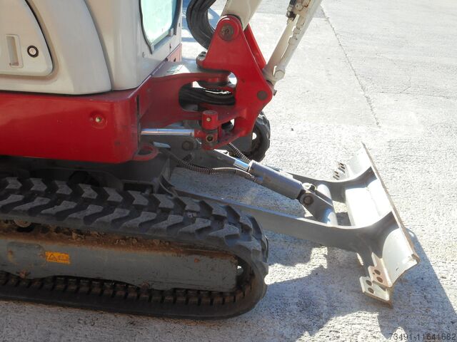 Minibagger Takeuchi TB 225 ( 2.400kg )