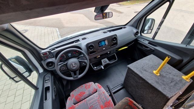 Autobús urbano MERCEDES-BENZ Lagerfahrzeug Bürgerbus Niederflur 9 Sitze