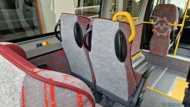 Autobús urbano MERCEDES-BENZ Lagerfahrzeug Bürgerbus Niederflur 9 Sitze