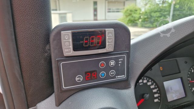 Autobús urbano MERCEDES-BENZ Lagerfahrzeug Bürgerbus Niederflur 9 Sitze