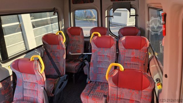Autobús urbano MERCEDES-BENZ Lagerfahrzeug Bürgerbus Niederflur 9 Sitze