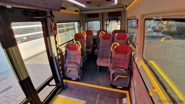 Autobús urbano MERCEDES-BENZ Lagerfahrzeug Bürgerbus Niederflur 9 Sitze