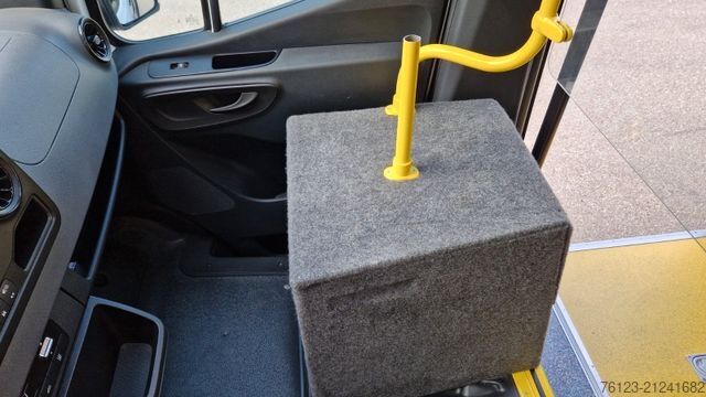 Autobús urbano MERCEDES-BENZ Lagerfahrzeug Bürgerbus Niederflur 9 Sitze