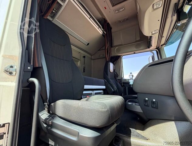 Τυπική μονάδα τράκτορα DAF XF 480 FTG SSC 6X2 TWINSTEER 760.000 KM PTO + HY