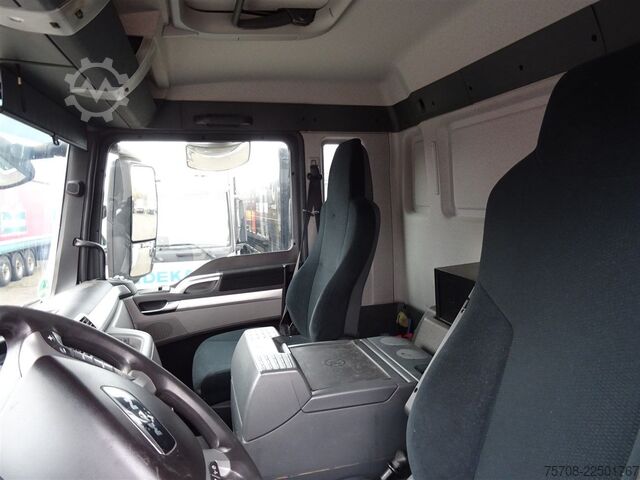 Vrachtwagen met bakwagen MAN 26.360 TGS*Schwenkwand*20 Pal*Lift/Lenk*2 to LBW
