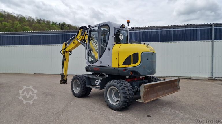Escavatore mobile Wacker Neuson EW100 Verstellausleger