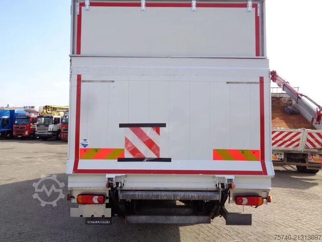 Skjutbar presenning Iveco Eurocargo 80EL21 Manual + Euro 6 + Dhollandia Lift