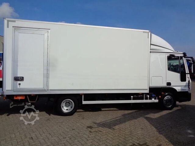 Skjutbar presenning Iveco Eurocargo 80EL21 Manual + Euro 6 + Dhollandia Lift