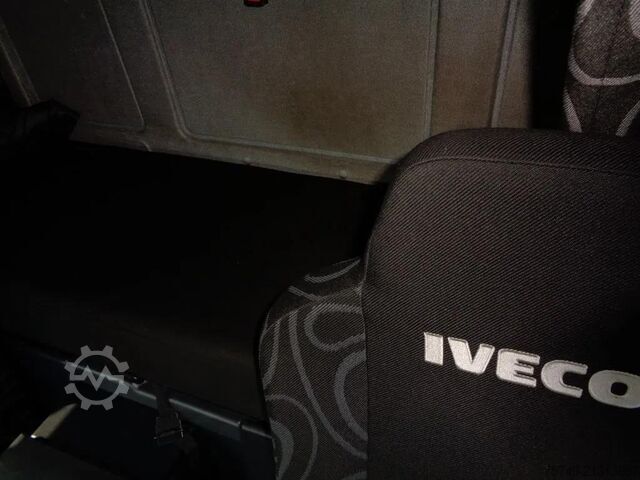 Telone scorrevole Iveco Eurocargo 80EL21 Manual + Euro 6 + Dhollandia Lift