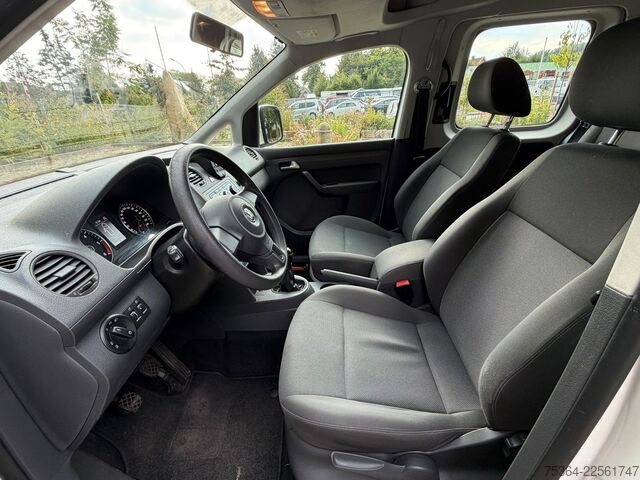Minibus VW Caddy Maxi 1.6 Tdi 5 Sitze Rollstuhlrampe Klima