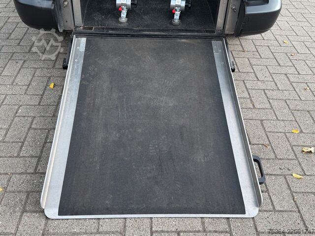 Minibus VW Caddy Maxi 1.6 Tdi 5 Sitze Rollstuhlrampe Klima