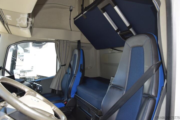 Standart traktör üni̇tesi̇ VOLVO FH 460 Globetrotter XL Varios i-Save